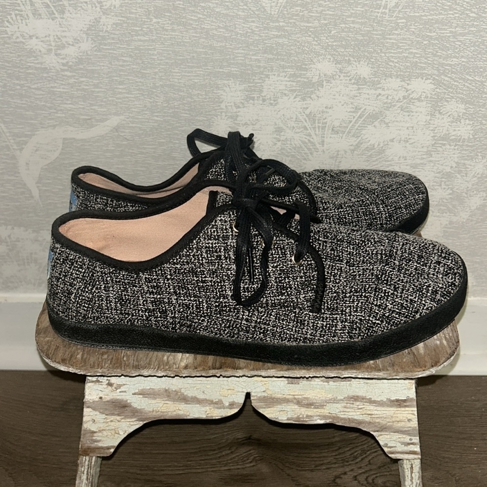 TOMS Women’s Paseo Black and White Tweed Lace-Up Shoes Size 10 - Picture 3 of 8